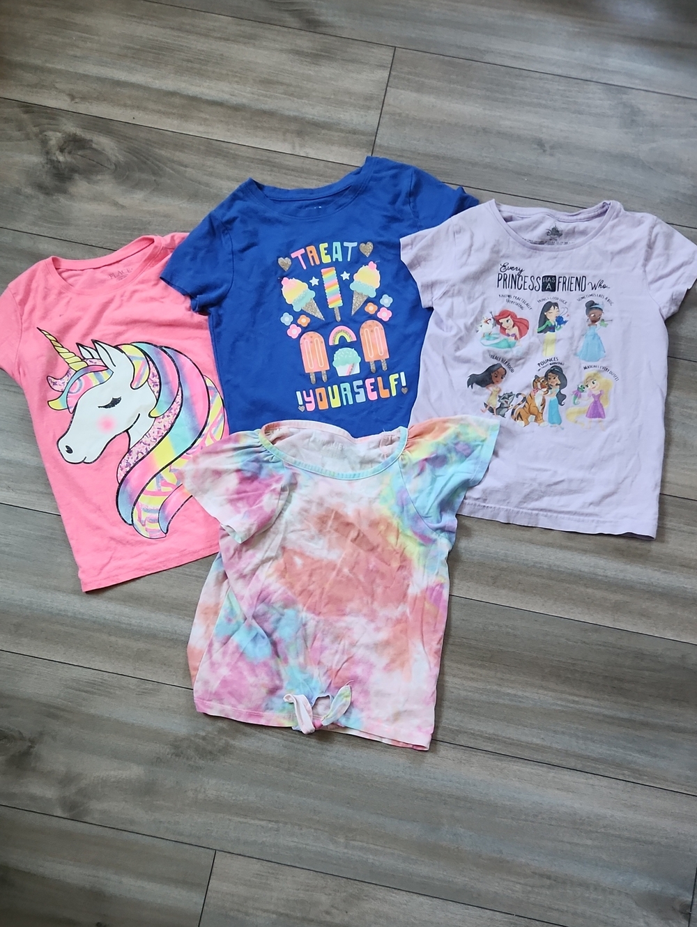 4 Pc T Shirt Lot 7/8